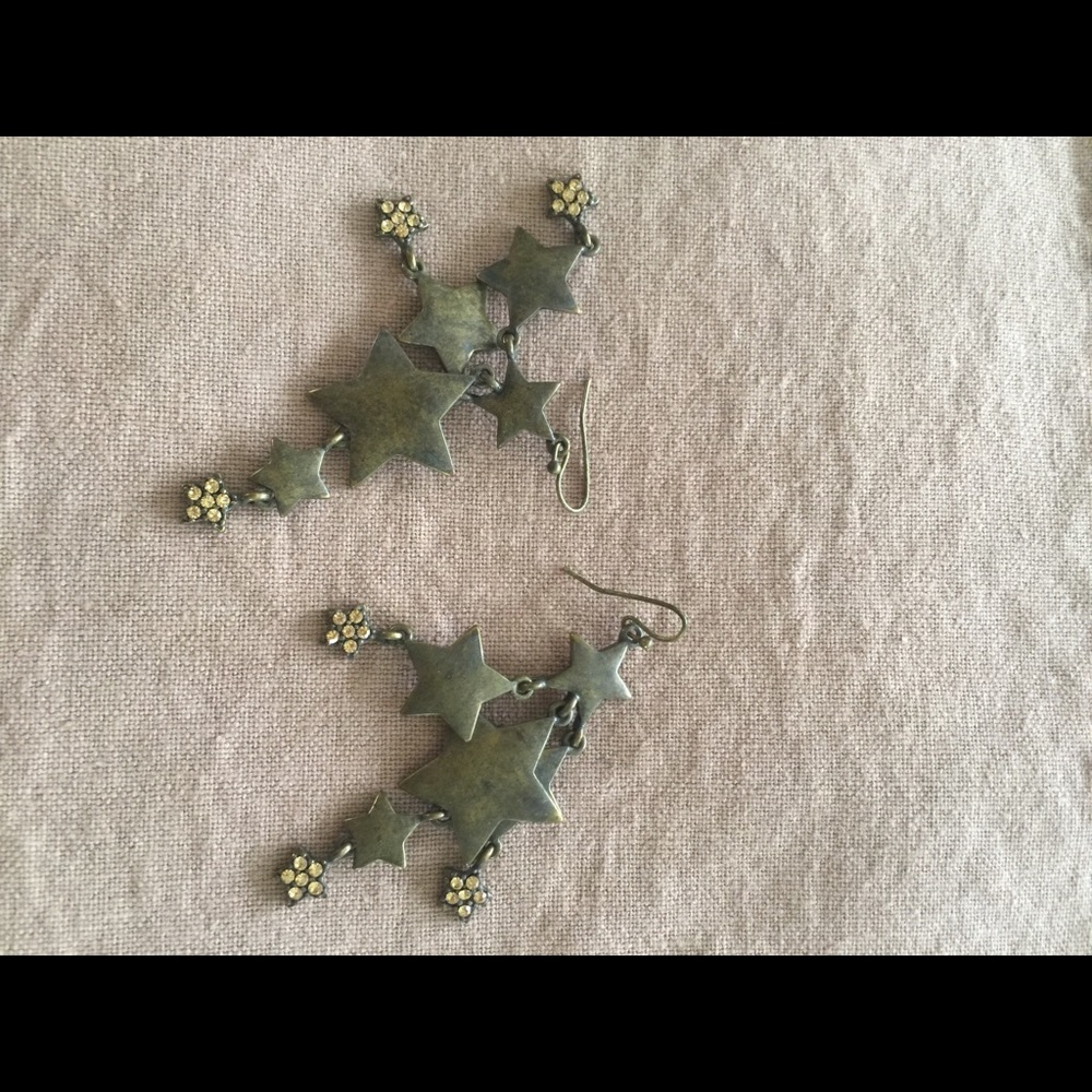 Star dangle earrings